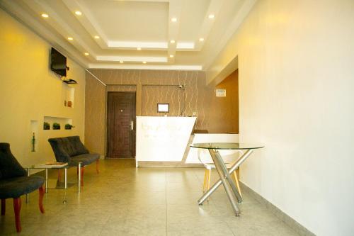 Byblos Hotel-Sky Osu in North Ridge