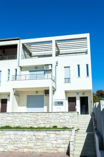 Deluxe Neli Apartments - main image