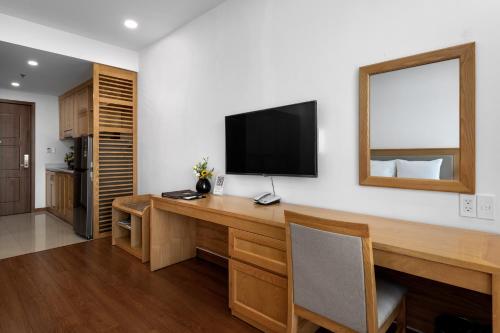 Sunflower International Village