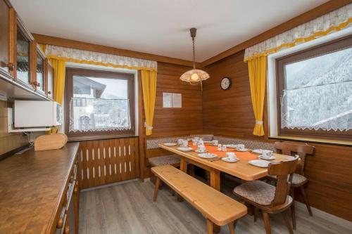 Four-Bedroom Holiday Home