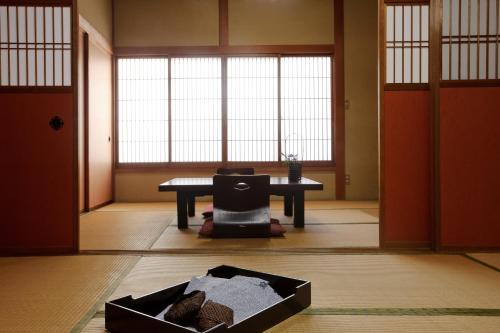 Kappo Ryokan Shiroyama和室　4人部屋