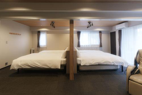 Presidential Suite - Check-in after 5pm is self-check-in image 6
