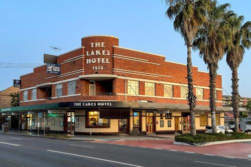 The Lakes Hotel, Rosebery - Sydney