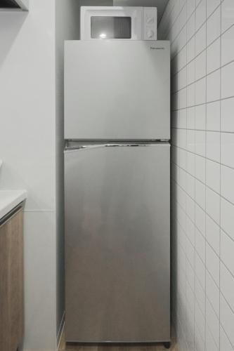 In the heart of Osaka City, with the large studio sunrise, you will have the best time for your trip