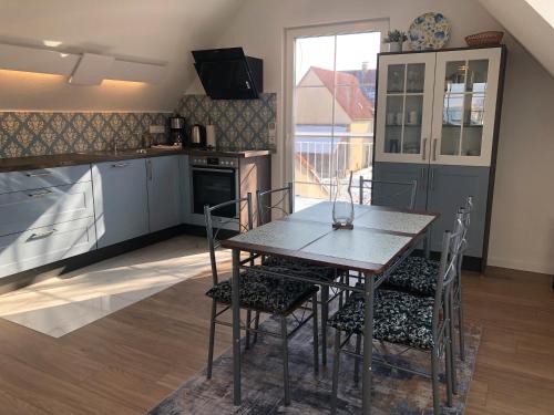 外部景觀, Good Habits in 恩斯廷根