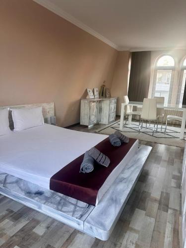 Hotel Oppium Restaurant & Garden - image 9