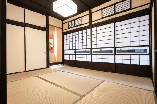 3 Mins from Skytree and Train Station, A Dream Retreat For 8