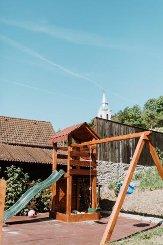 Spēļu laukums, Numa' Bun in Rupea