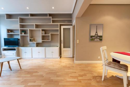 temporary apartment in the Salamanca neighborhood AVA24 in Lista