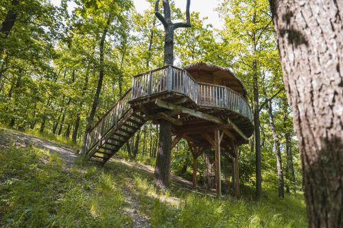 สวน, TREE HOUSE U Mravence in อิวาโนวิเชอ