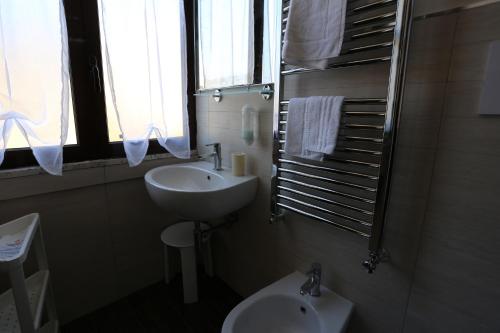 Suite 39 Guest House - image 4