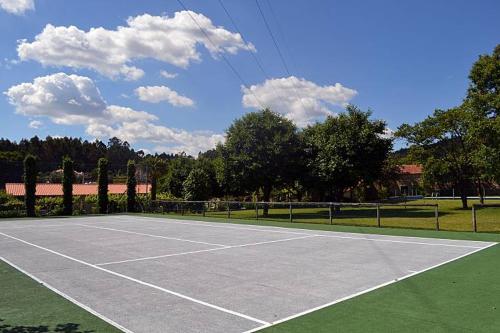 สนามเทนนิส, T3 da Eira in กรีมันเซโลส