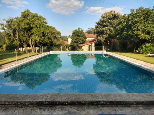 สภาพแวดล้อมโดยรอบ, T3 da Eira in กรีมันเซโลส