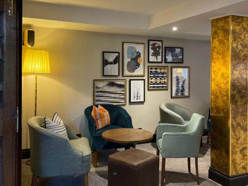 Thatcher’s Hotel - image 13
