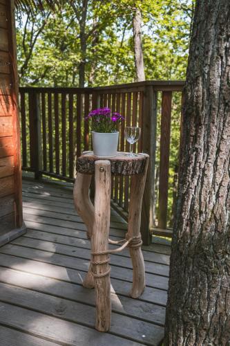 สวน, TREE HOUSE U Mravence in อิวาโนวิเชอ