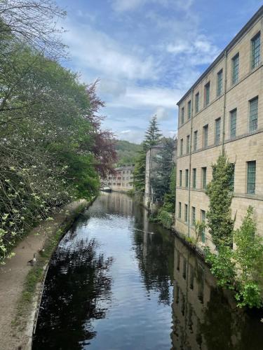 A környék, Little Hebden Bridge House in Hebden Bridge
