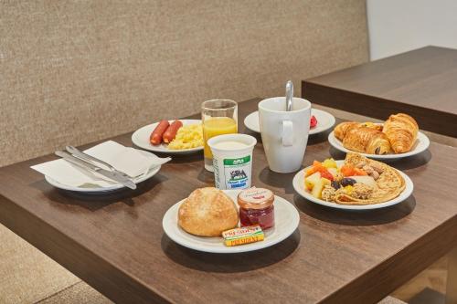 Alimentos e Bebidas, Hotel Gabriel Issy Paris in Issy-Les-Moulineaux