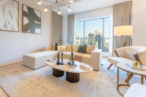Close to Major Landmarks 3BR and Assistant Room with Marina Views, Rimal 5, JBR by Deluxe Holiday Homes, Dubai