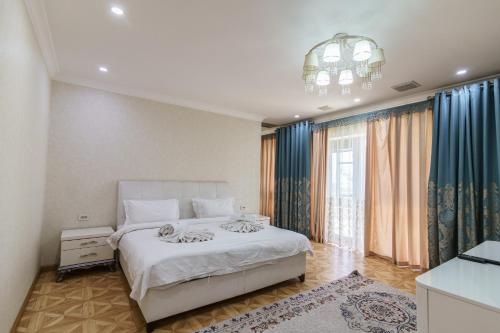 Park Hotel al Bustan in Shymkent