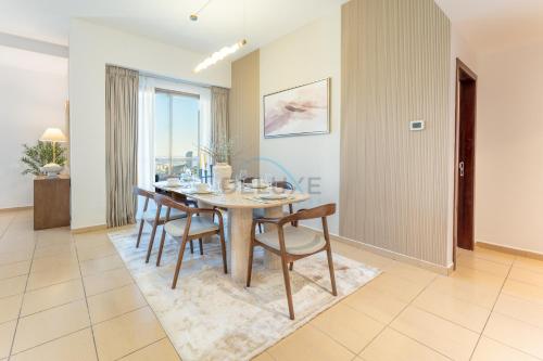 Close to Major Landmarks 3BR and Assistant Room with Marina Views, Rimal 5, JBR by Deluxe Holiday Homes, Dubaï (photo 4)
