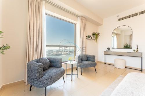 Close to Major Landmarks 3BR and Assistant Room with Marina Views, Rimal 5, JBR by Deluxe Holiday Homes, Dubaï (photo 5)
