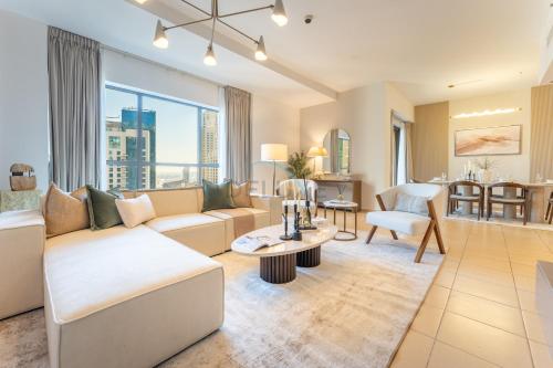 Close to Major Landmarks 3BR and Assistant Room with Marina Views, Rimal 5, JBR by Deluxe Holiday Homes, Dubaï (photo 8)