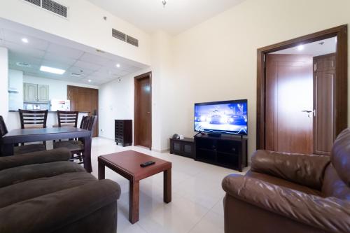 Golf Course View Apartment - image 12