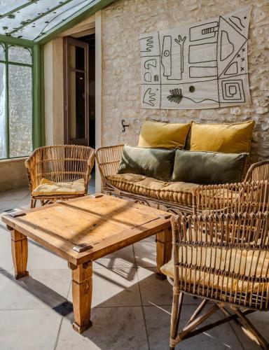 Grande Maison de Charme- 14 pers- 1h Paris in Удан