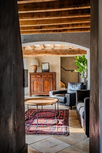 Grande Maison de Charme- 14 pers- 1h Paris in Удан