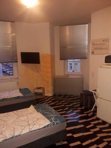 2 twin beds