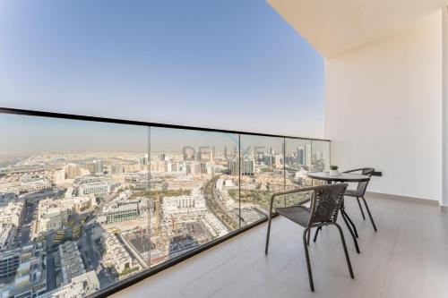 City Views 1BR Near Community Park with Private Balcony, Binghatti House, Jumeirah Village Circle by Deluxe Holiday Homes, Dubai (photo 6)