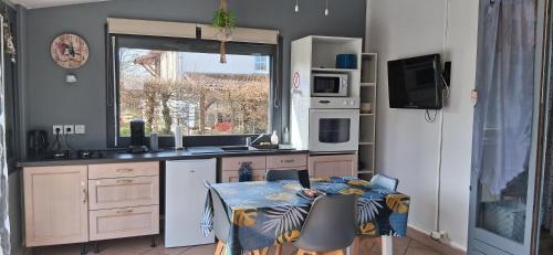 Studio au bord de l'étang (Studio au bord de l'etang) in Sennecey-le-Grand