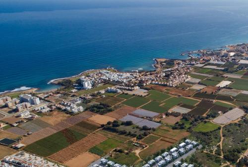 Thea Athena Villa - Walking to the Beach - image 2