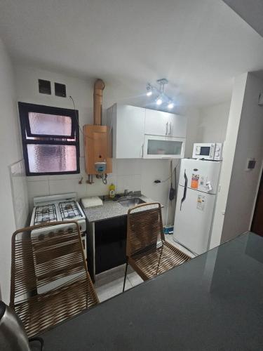 One-Bedroom Apartment image 5