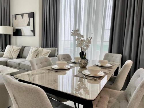 Stylish 2BR with Private Pool in JVC - image 13