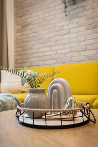 NEW Downtown Bliss - A Homelike Haven - Tap to explore photos