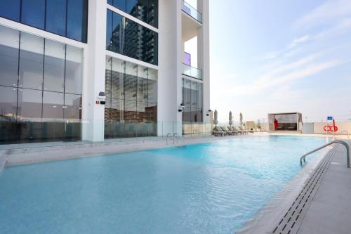 Livbnb-Urban Getaway 1BHK with JVC Skyline View, Дубай (фото 3)