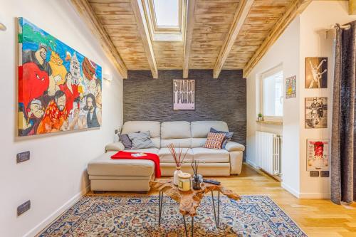 Unconventional BnB near Linate - Supreme Meme Loft, Mailand