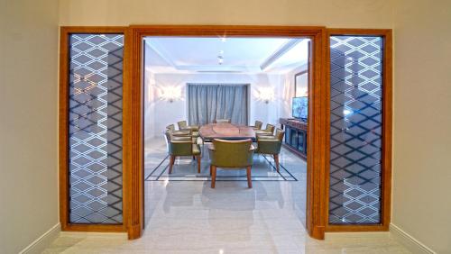 65732190 Grand Hotel Djibloho