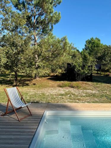 Peldbaseins, La Maison dans l'Airial, maison d'architecte en pleine nature, PISCINE in Onesse-Laharie