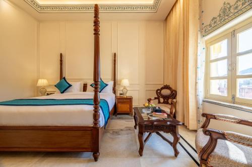 room detail thumbnail 1