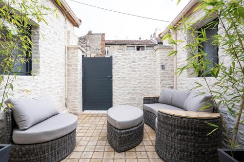 Charming house with a hot tub Paris