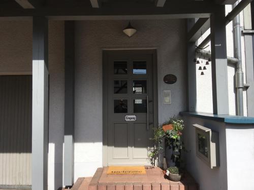 入口, Wohnen wie zu Hause in 勞特巴赫