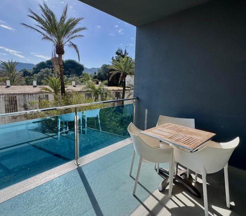 Apartamentos Bravosol VyB