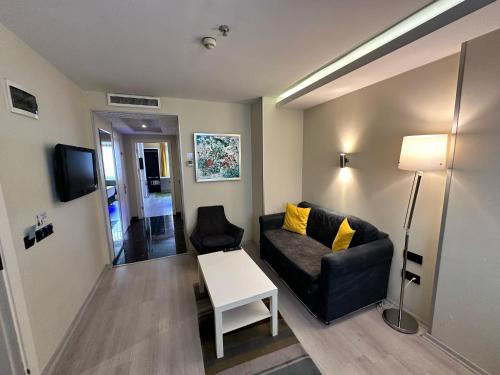 Tempo Suites Airport - image 2