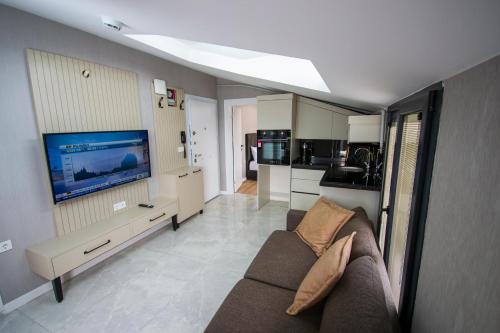 Luxury Life Suites - main image