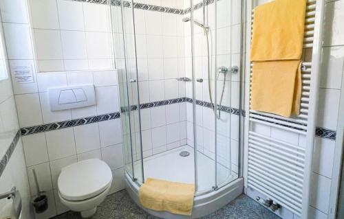Shower, Appartementhaus Regina - Darmstadt - Griesheim in Griesheim
