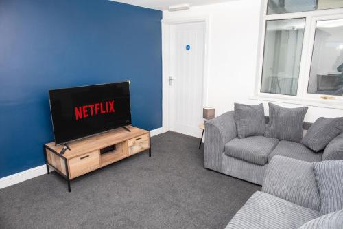ML Short Stays - Redcar 5 bedroom en-suite contractor house, Redcar