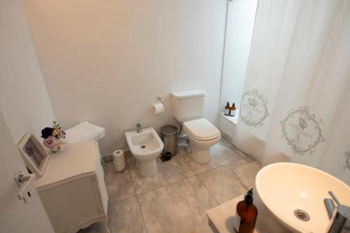 Double Room with Park View image 5