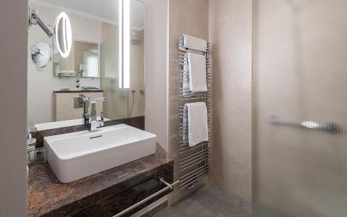 RomanticHOTEL Goldener Karpfen - das kleine, feine Grandhotel direkt in der Altstadt – Fulda, AL